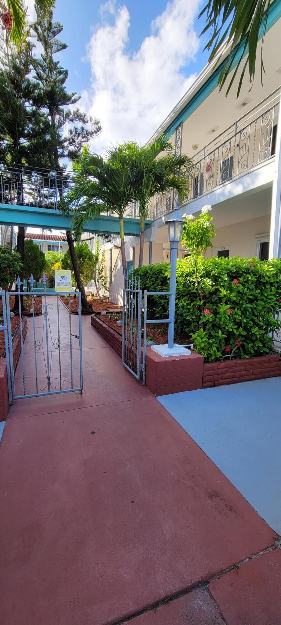 7300 Byron Avenue 12a