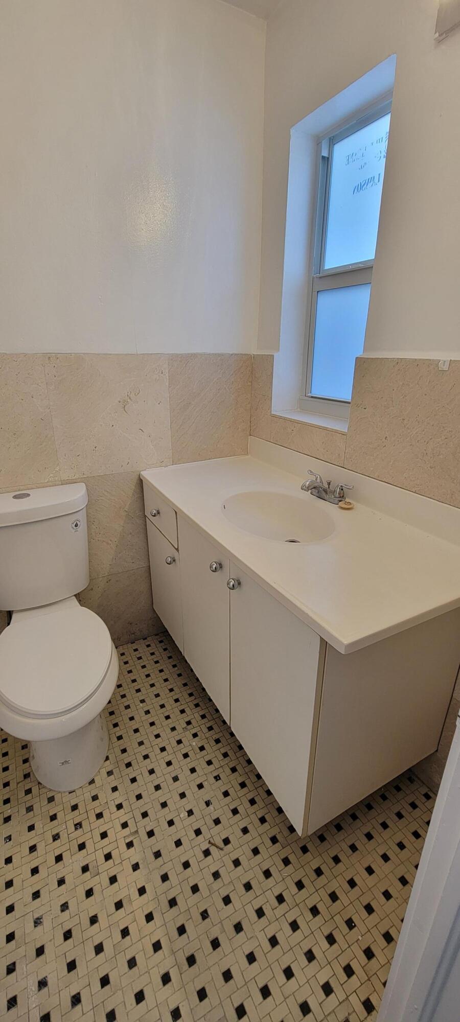 7300 Byron Avenue 12a