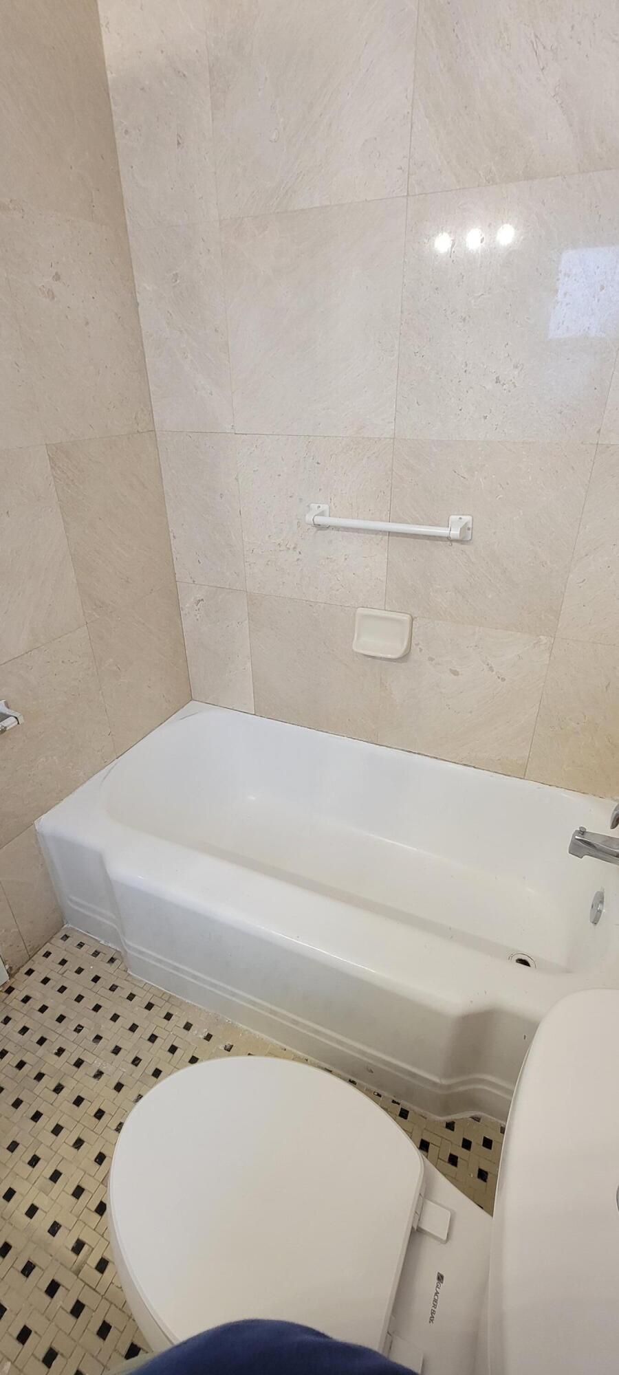 7300 Byron Avenue 12a