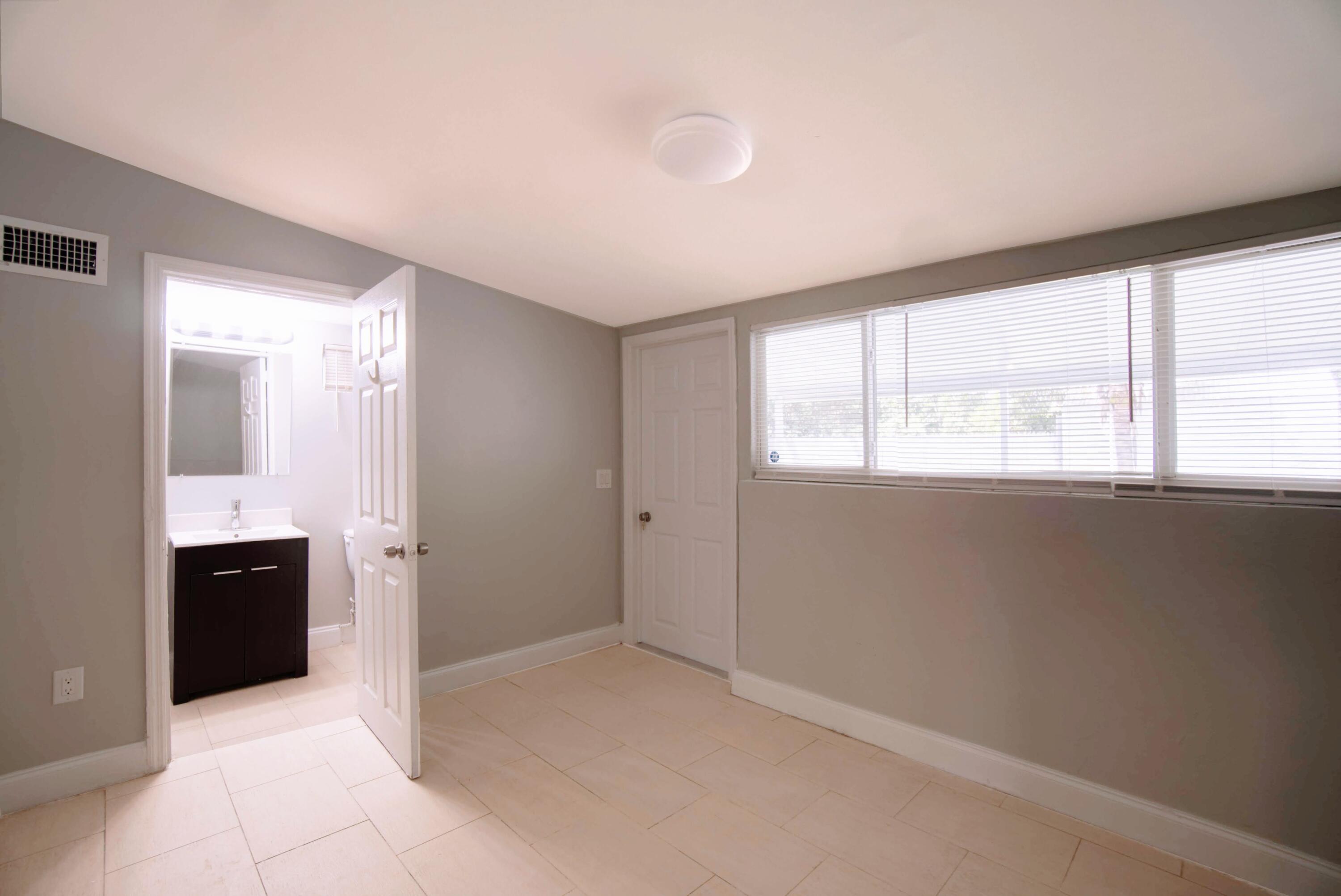 1117 NW 7th Terrace, Fort Lauderdale