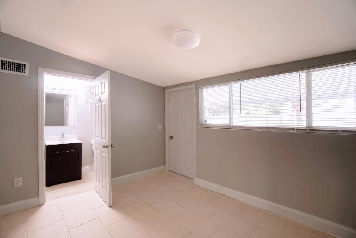 1117 NW 7th Terrace, Fort Lauderdale