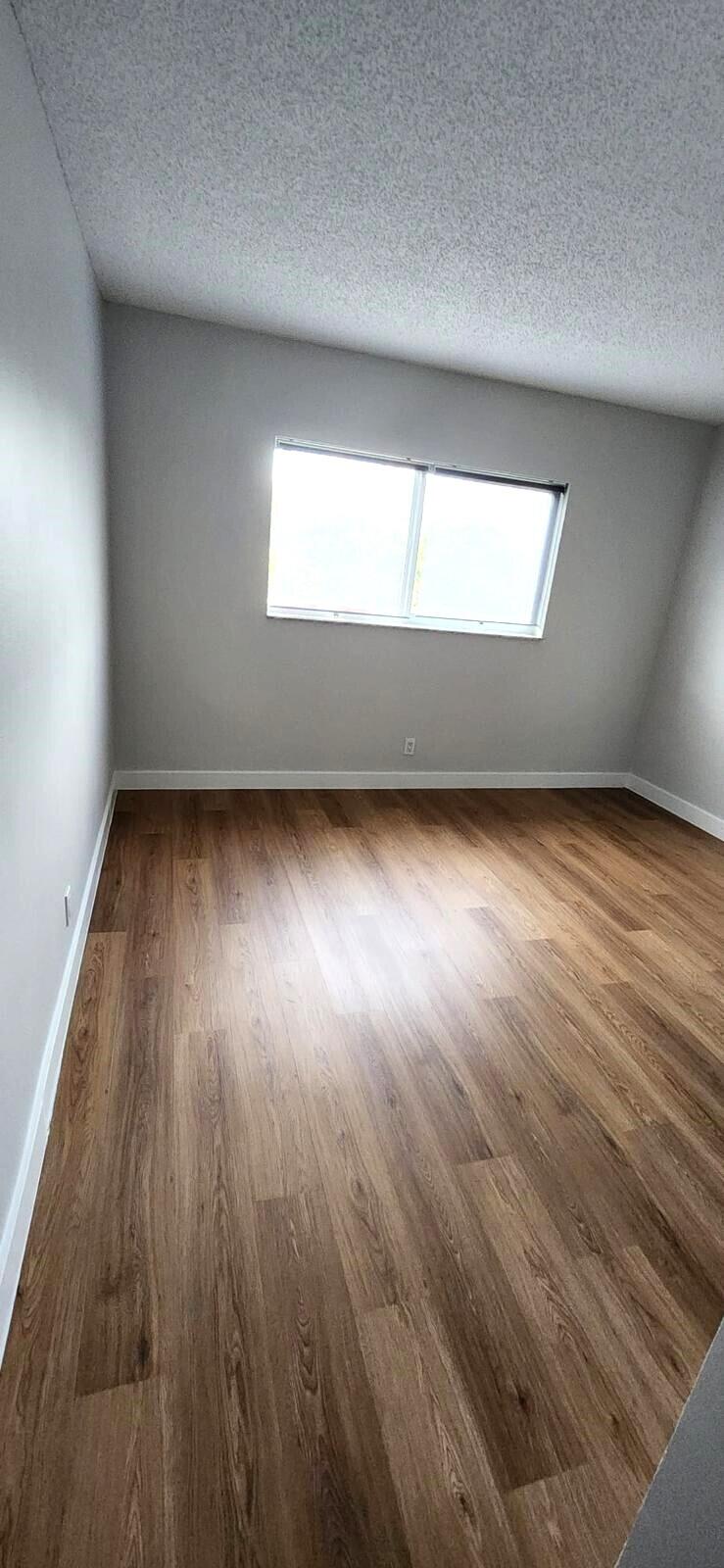 1400 NE 54th Street 204