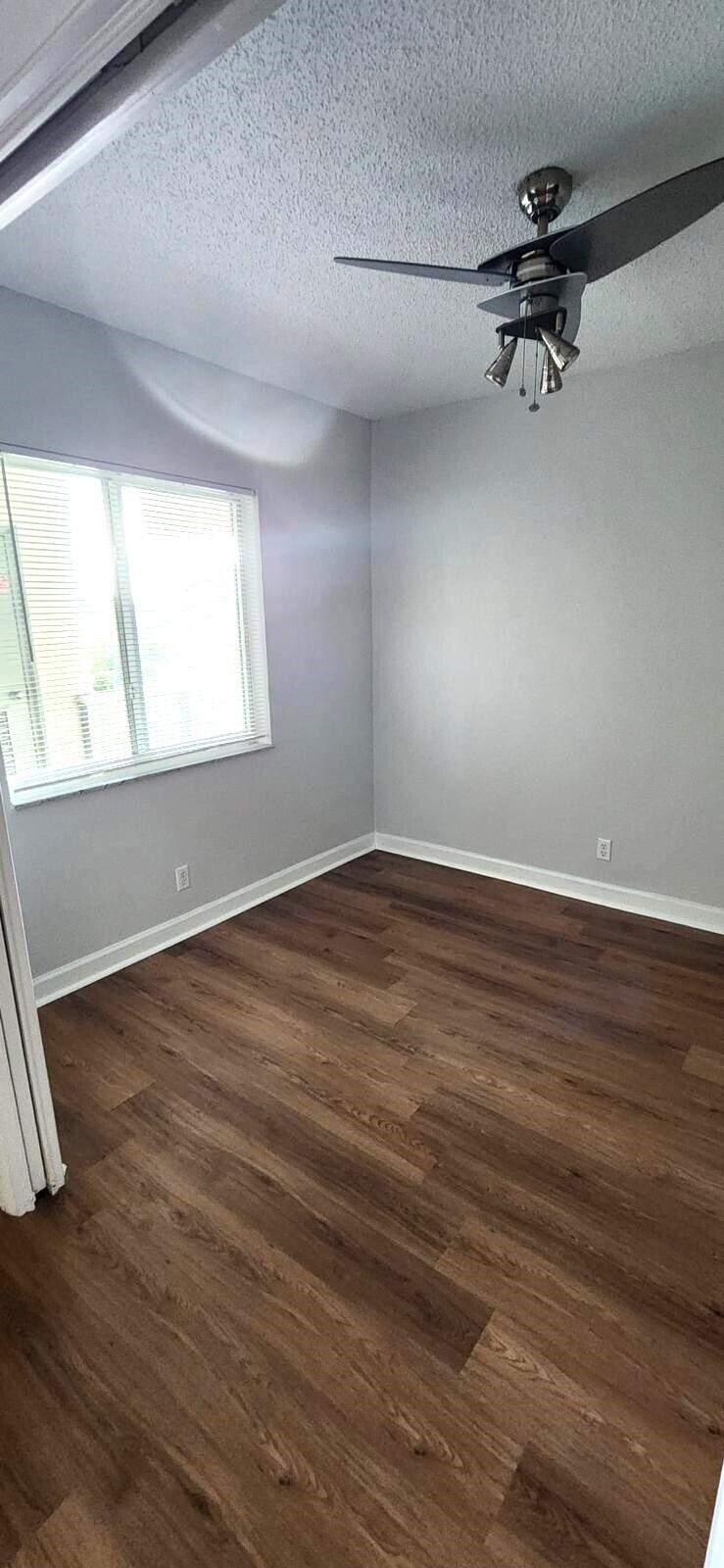 1400 NE 54th Street 204