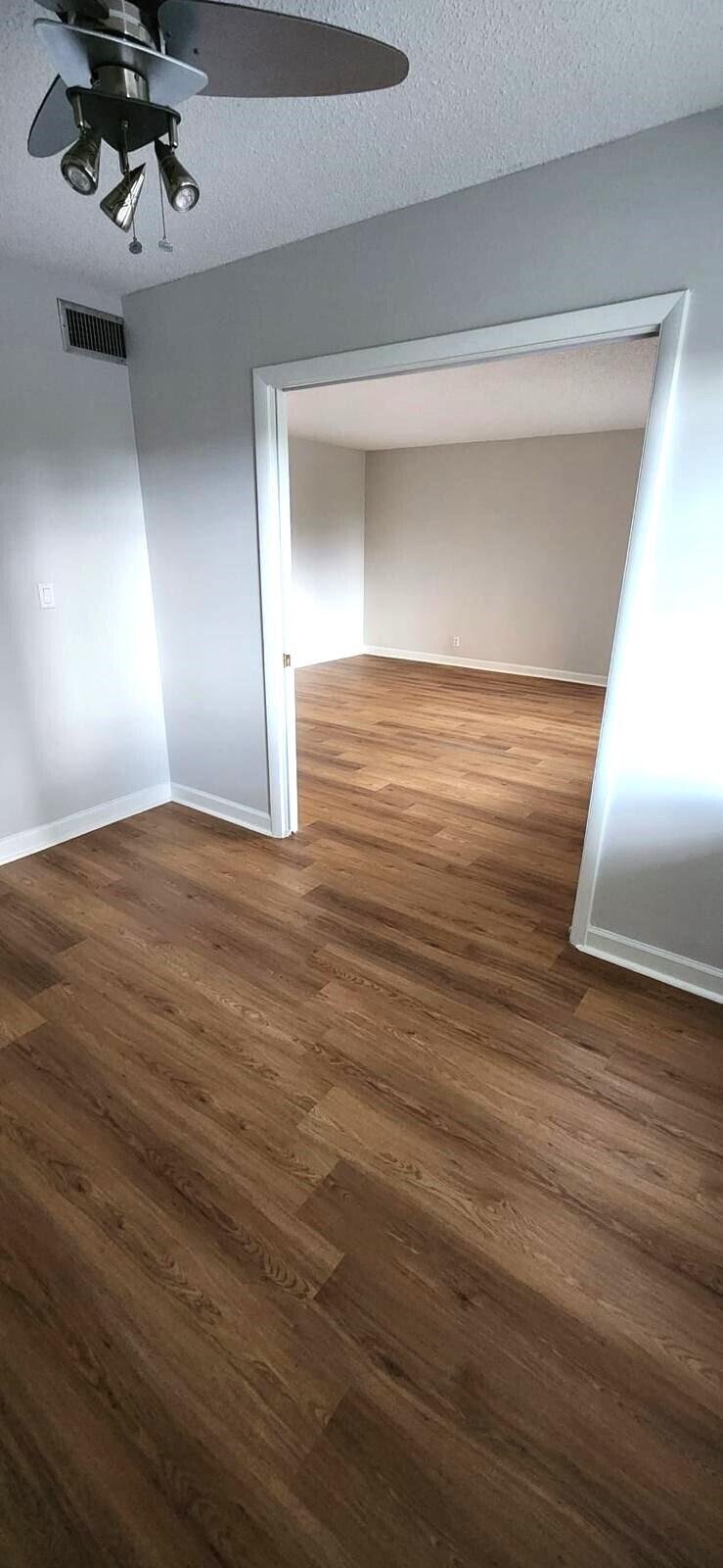 1400 NE 54th Street 204