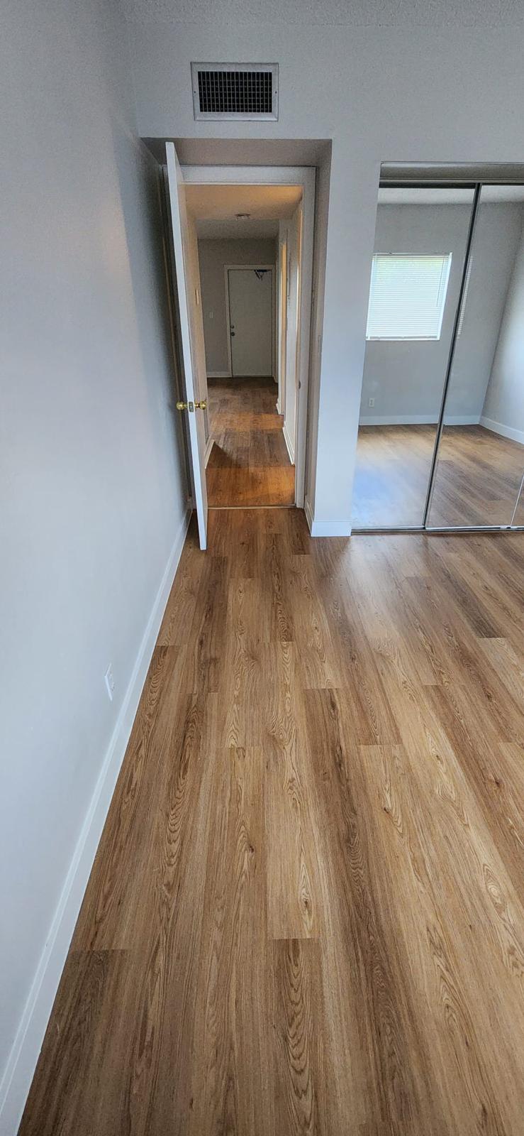 1400 NE 54th Street 204