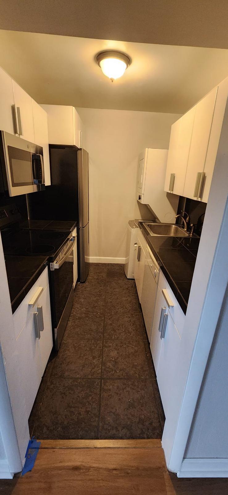 1400 NE 54th Street 204