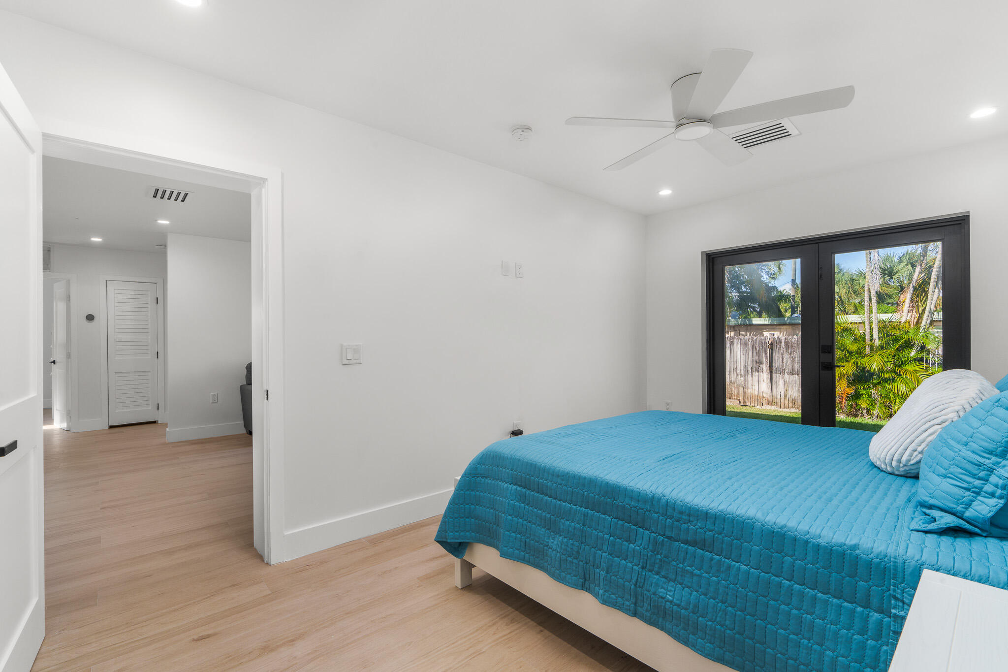 305 De Carie Street