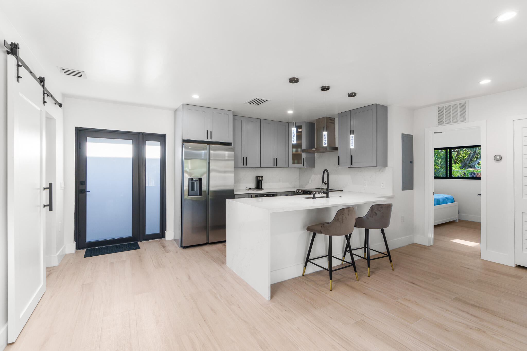305 De Carie Street