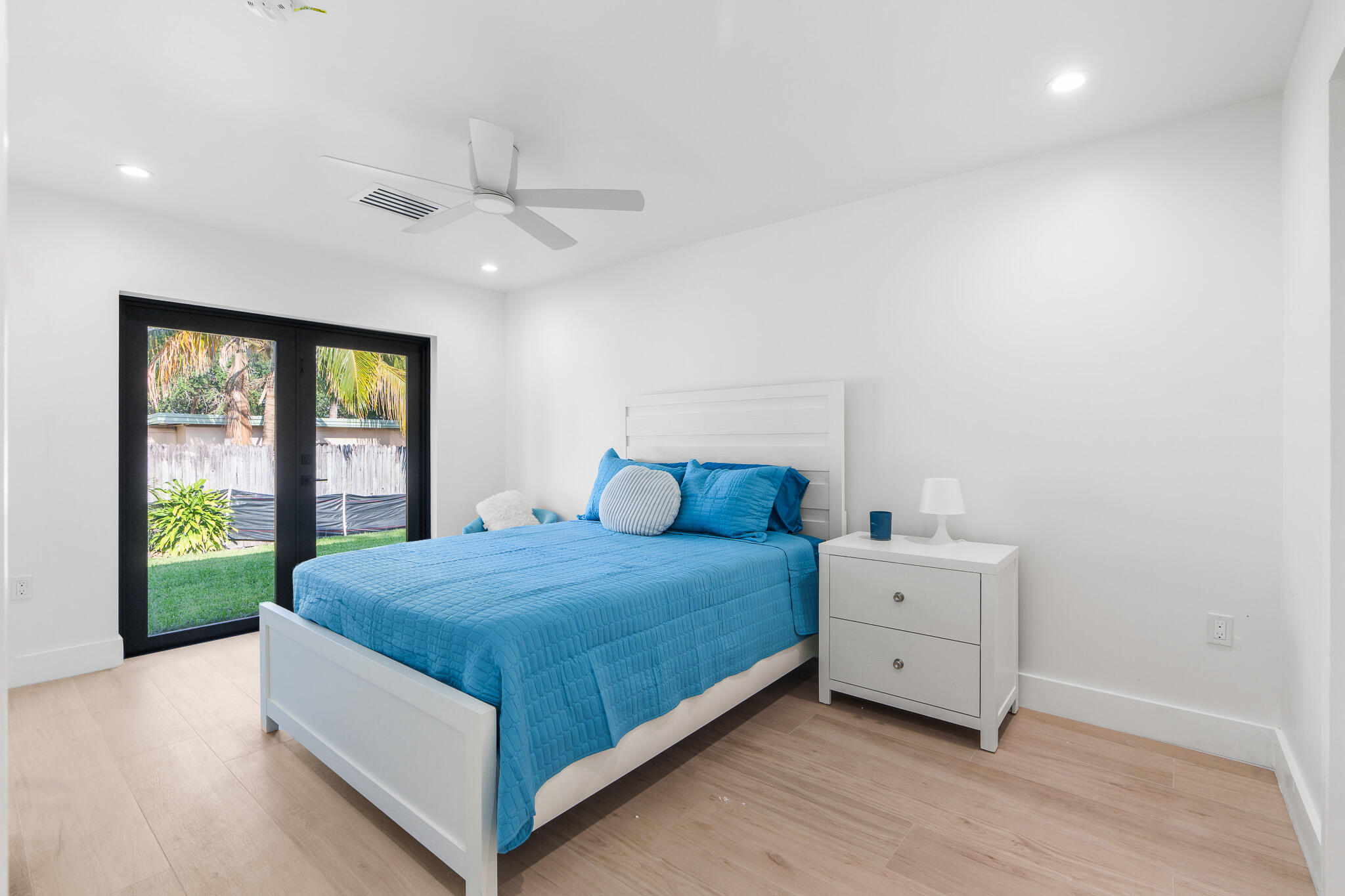 305 De Carie Street