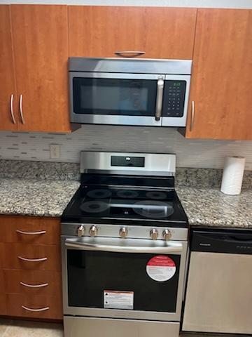 136 SW Peacock Boulevard 19-204