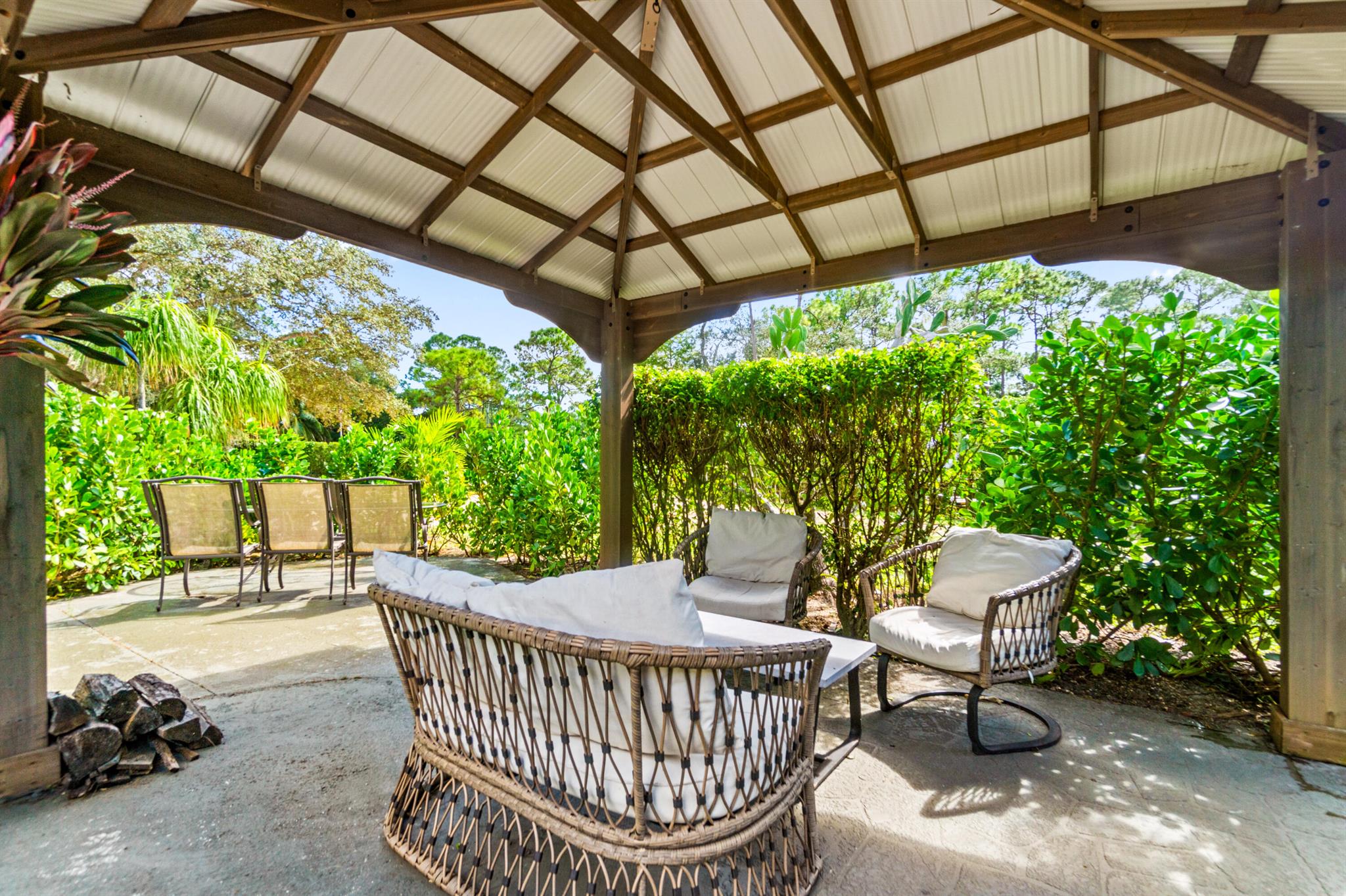 4181 Coconut Boulevard