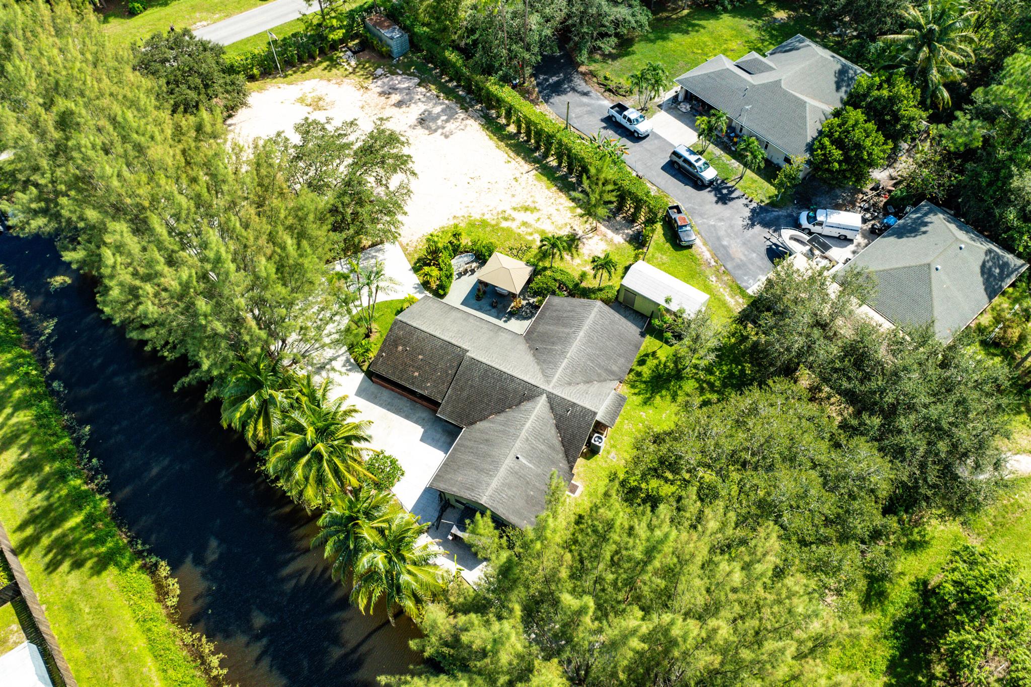 4181 Coconut Boulevard