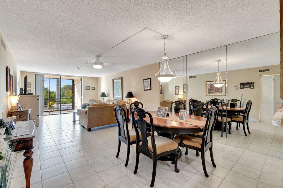 555 Banyan Tree Lane 302