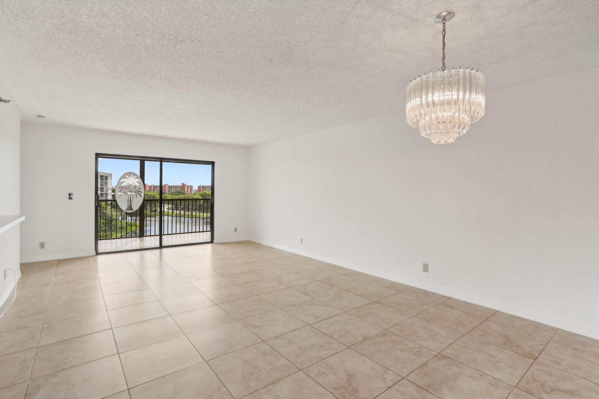 2232 N Cypress Bend Drive 704