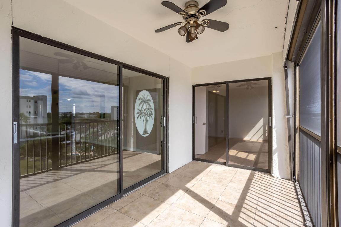 2232 N Cypress Bend Drive 704