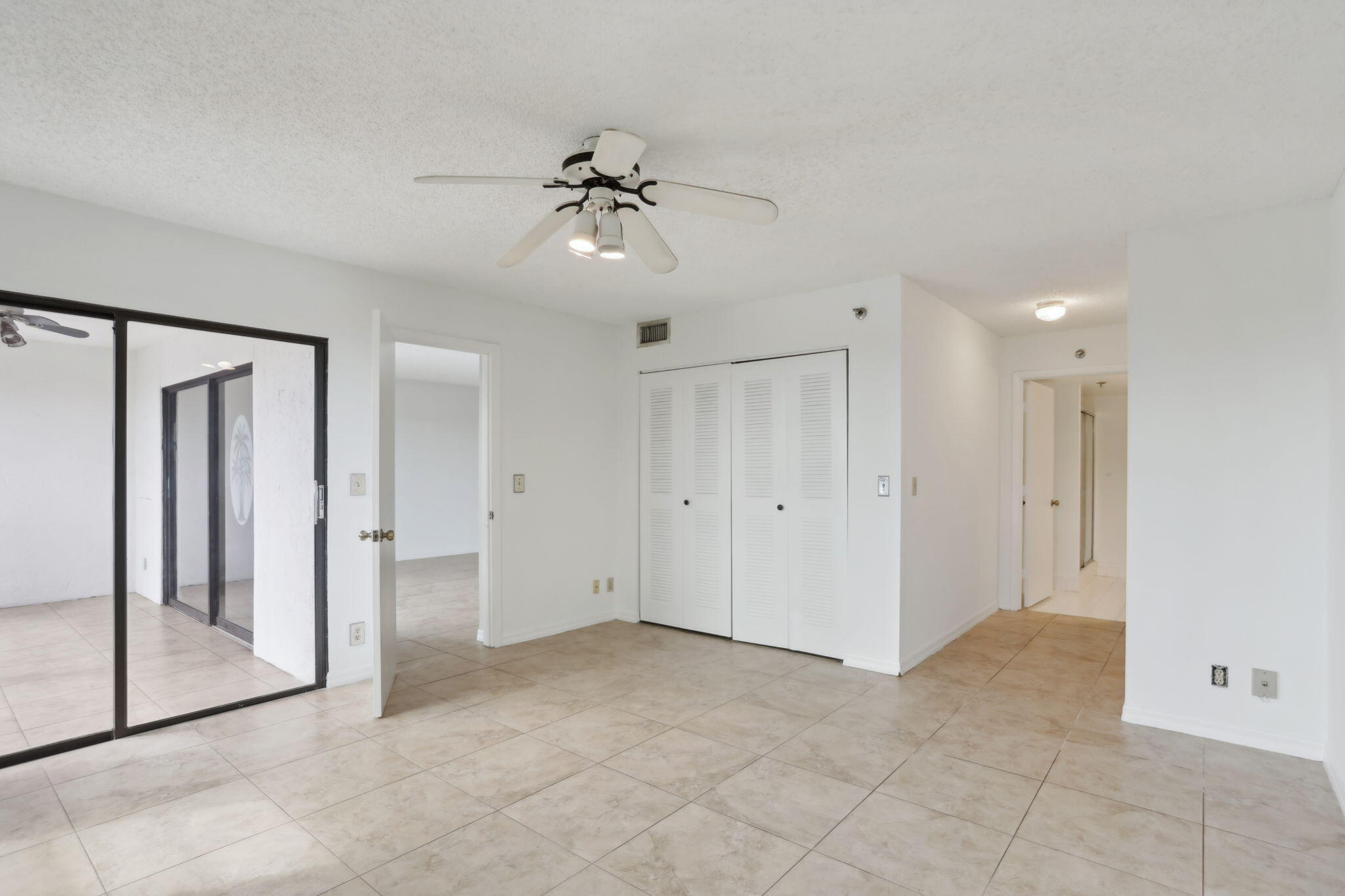 2232 N Cypress Bend Drive 704