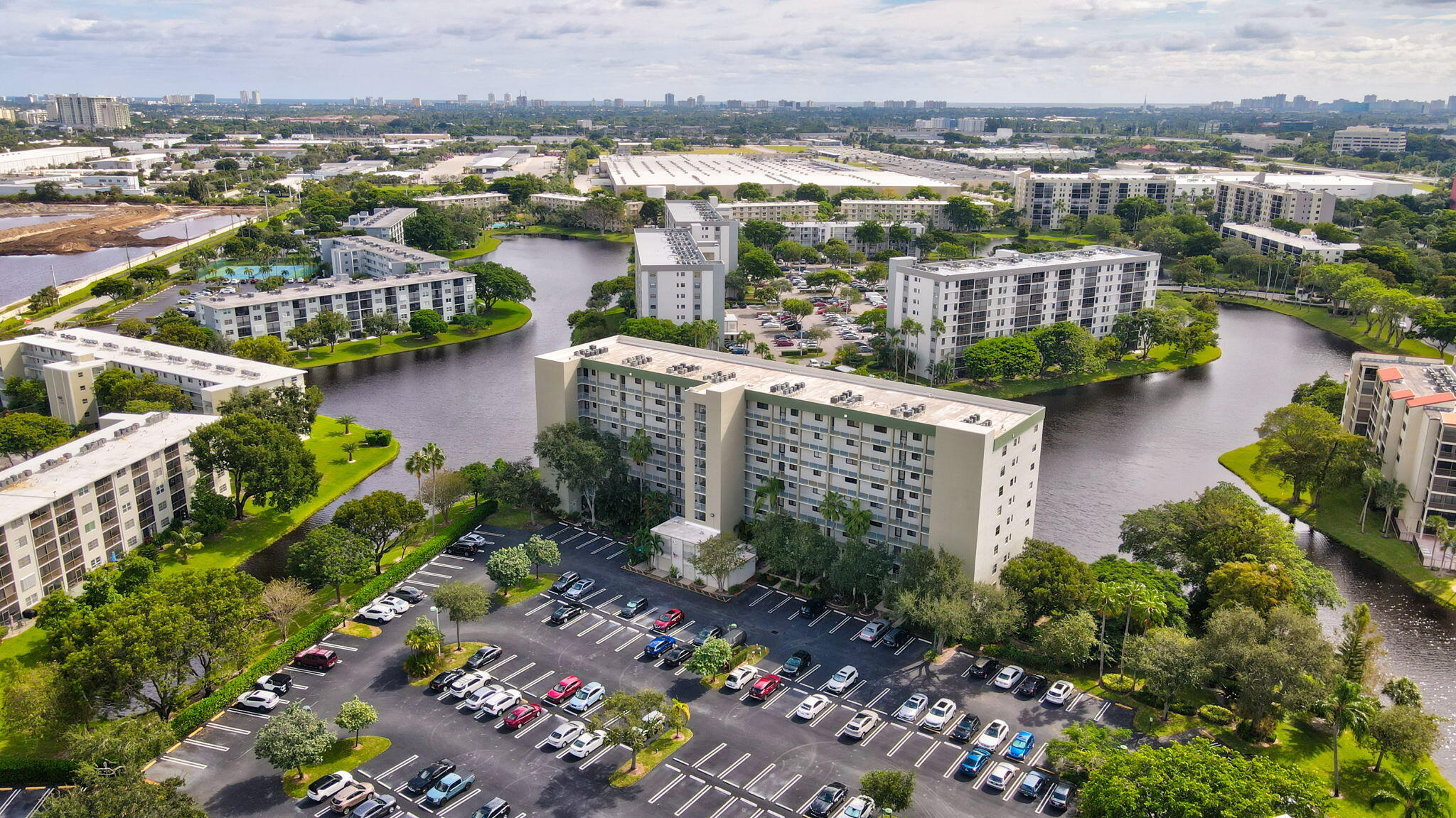 2232 N Cypress Bend Drive 704