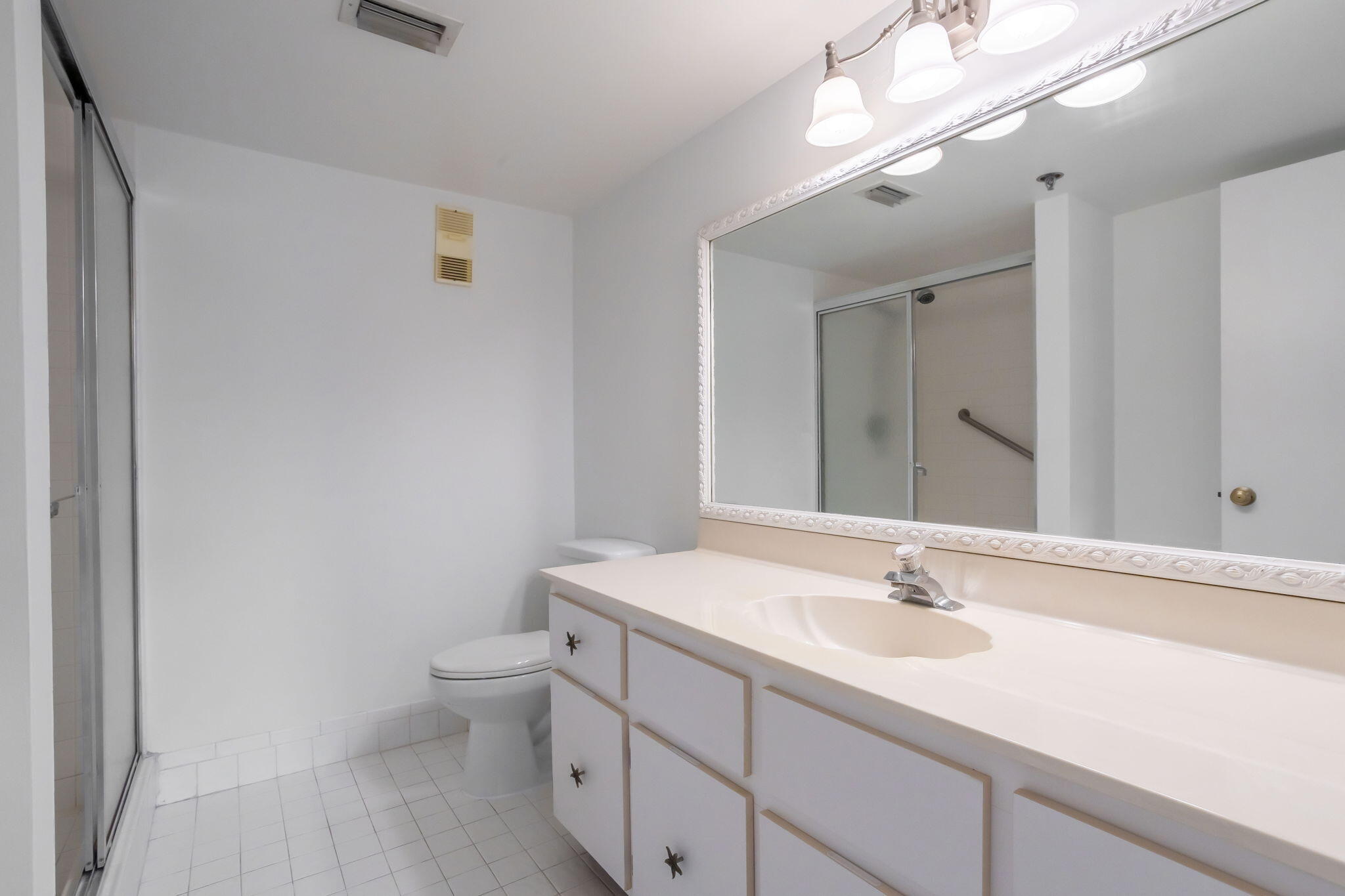 2232 N Cypress Bend Drive 704