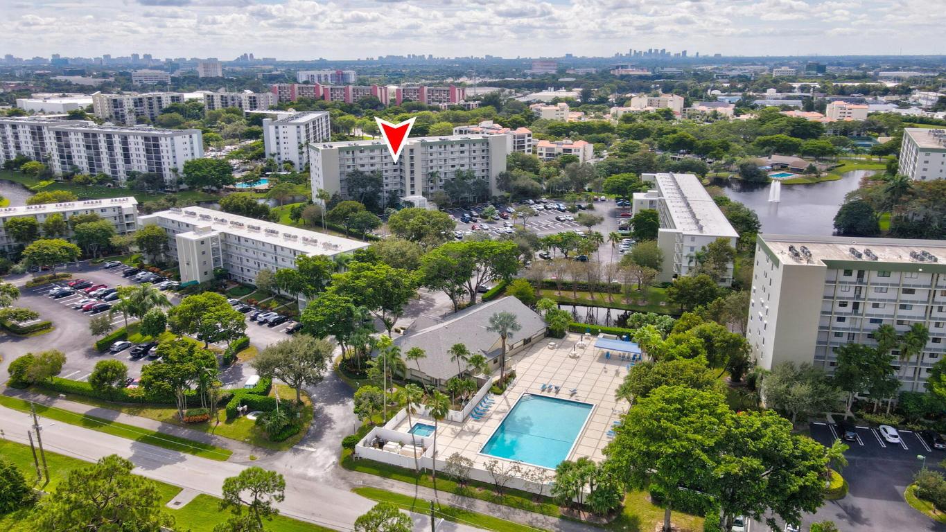 2232 N Cypress Bend Drive 704