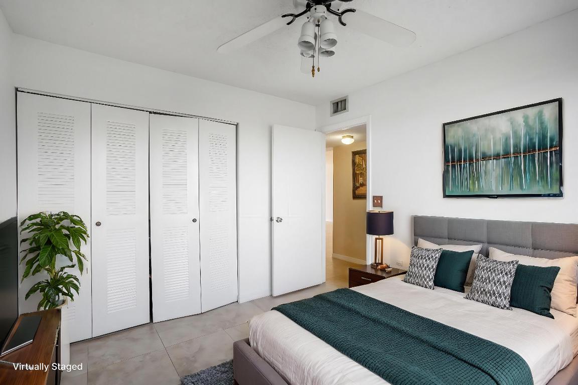 2232 N Cypress Bend Drive 704