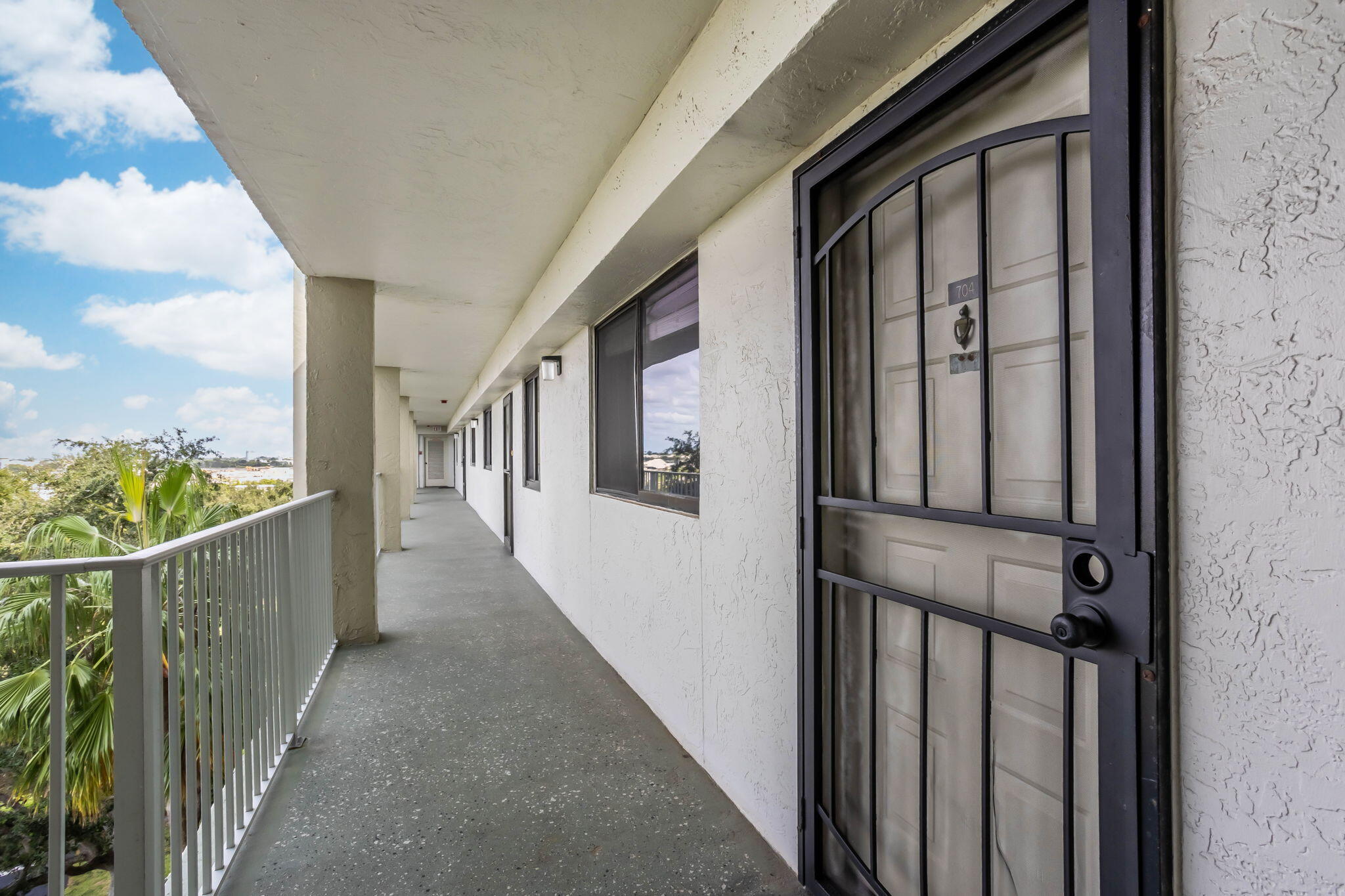 2232 N Cypress Bend Drive 704