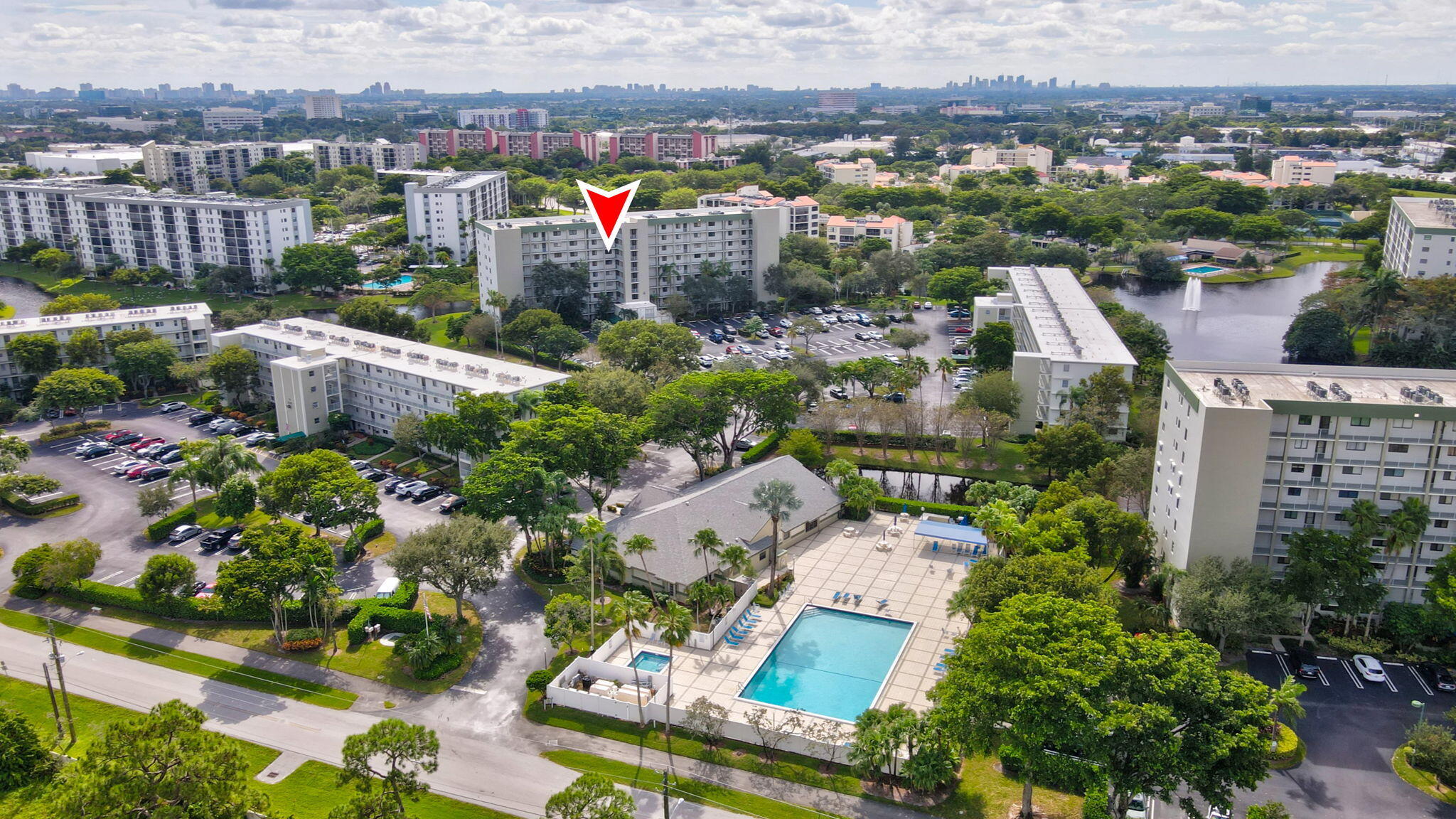 2232 N Cypress Bend Drive 704