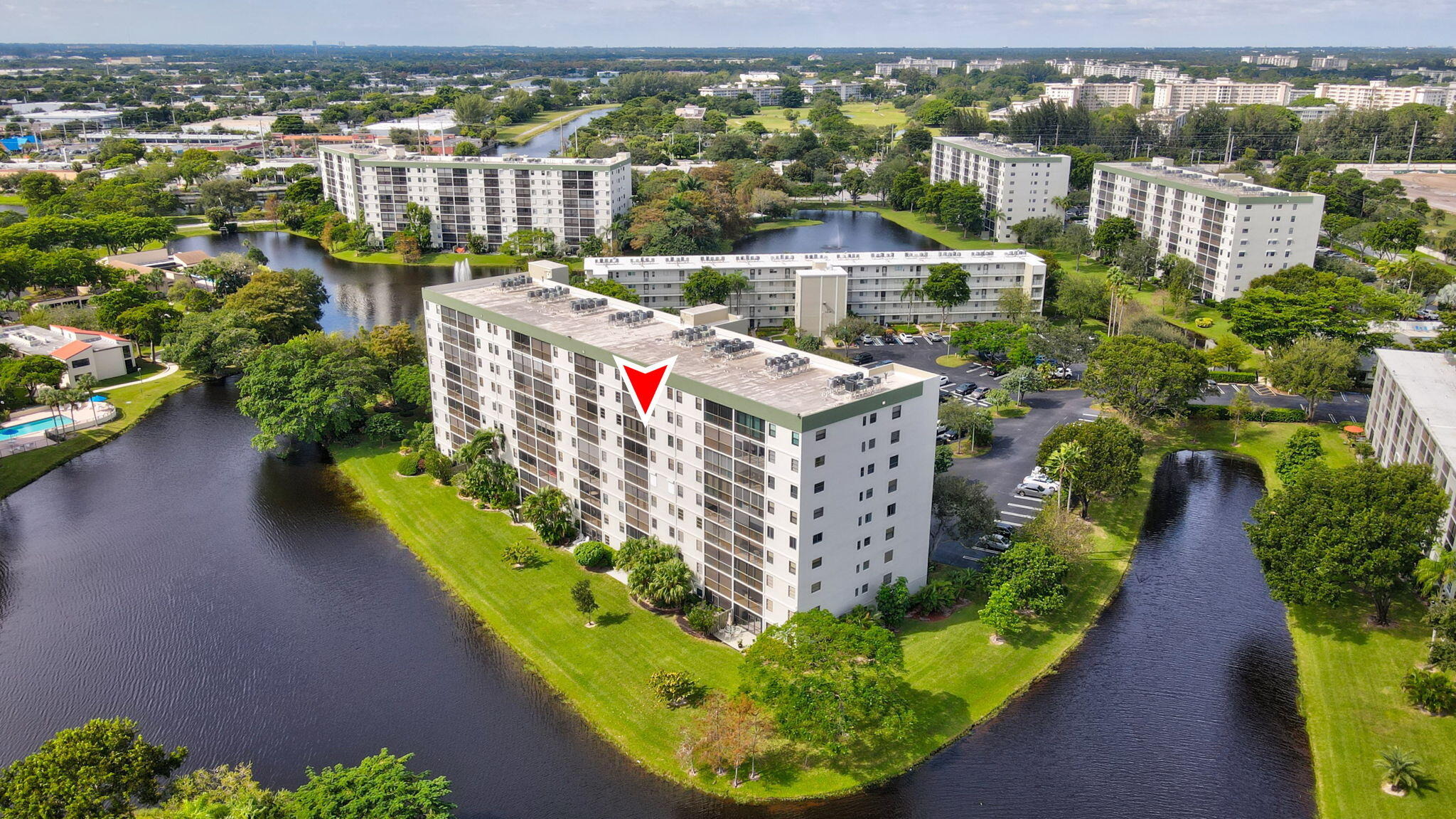 2232 N Cypress Bend Drive 704