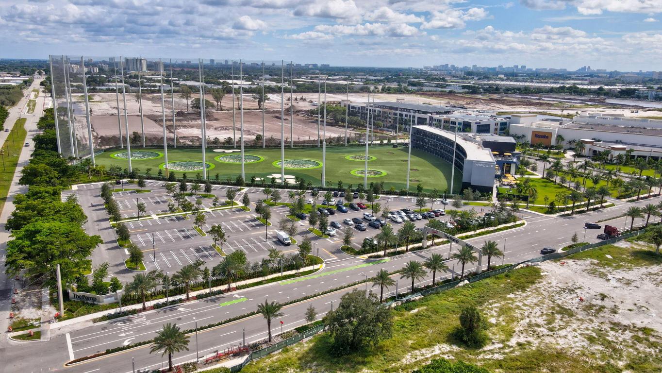 2232 N Cypress Bend Drive 704