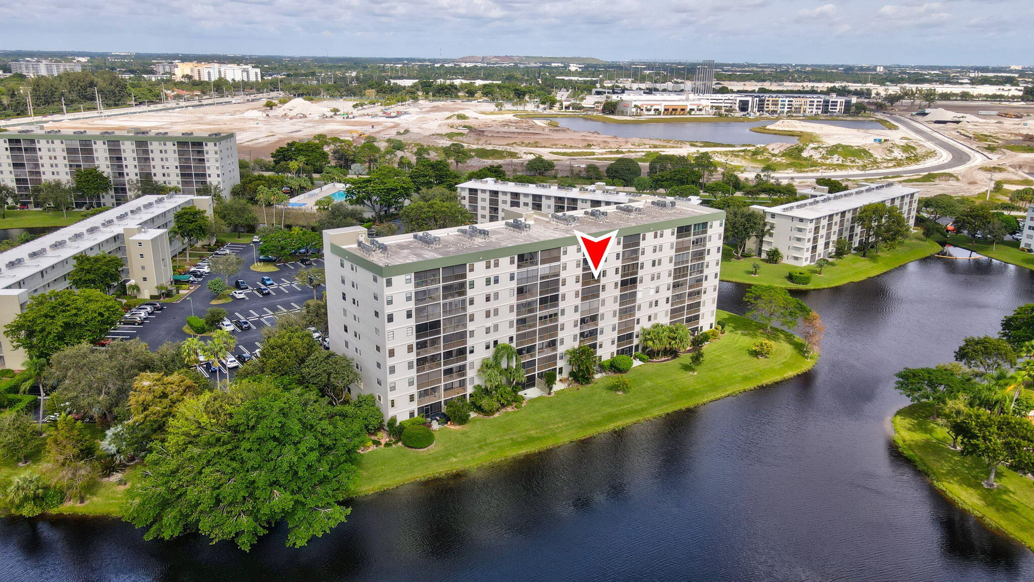 2232 N Cypress Bend Drive 704