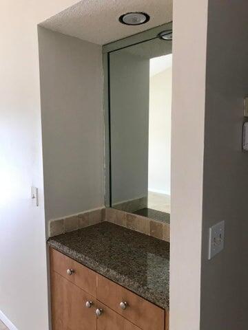 400 Club Circle 208, Boca Raton Unit: 208