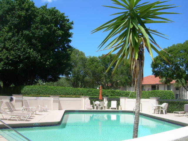 400 Club Circle 208, Boca Raton Unit: 208