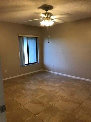 400 Club Circle 208, Boca Raton Unit: 208