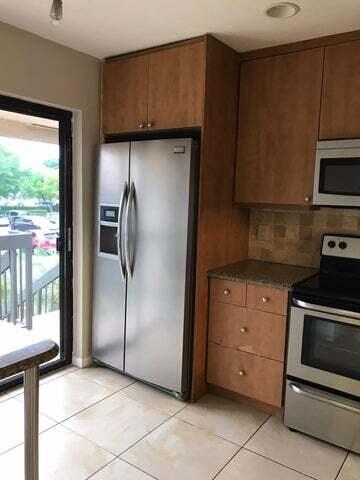 400 Club Circle 208, Boca Raton Unit: 208