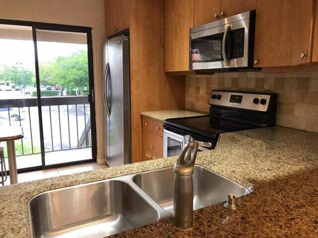 400 Club Circle 208, Boca Raton Unit: 208