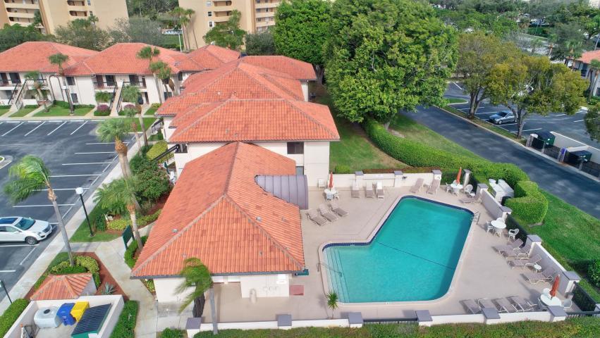 400 Club Circle 208, Boca Raton Unit: 208