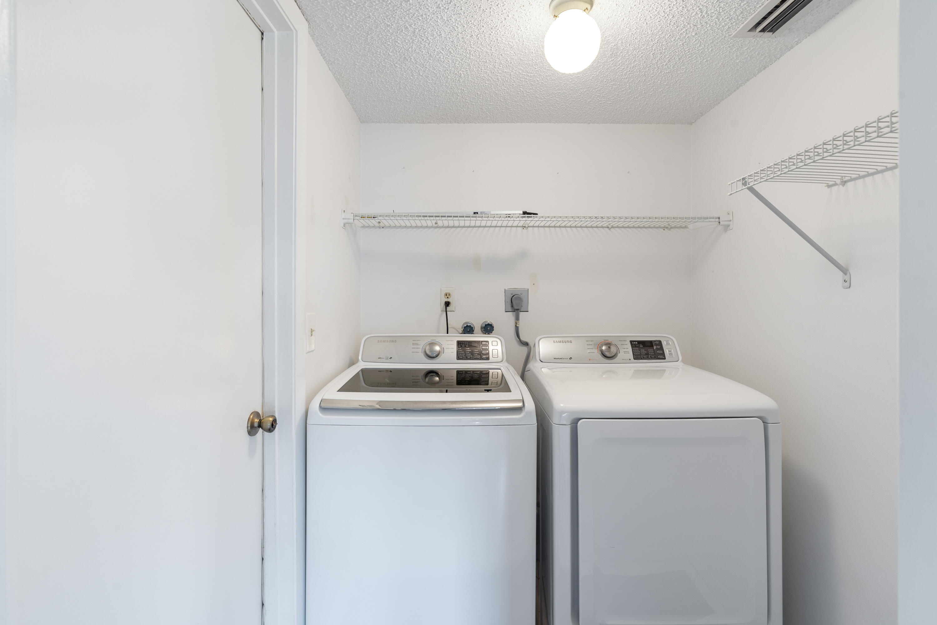 1558 Palmland Drive