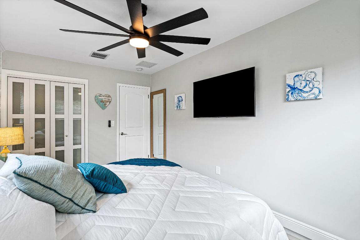 222 S S L Street Street