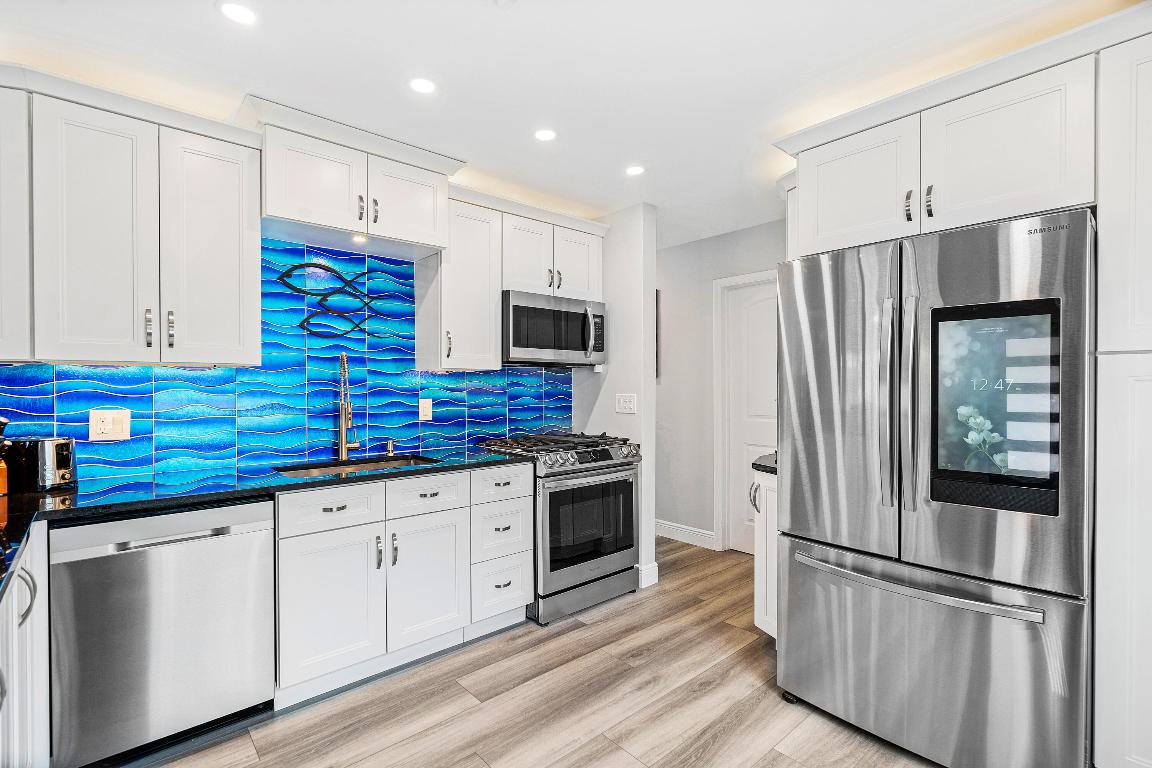 222 S S L Street Street