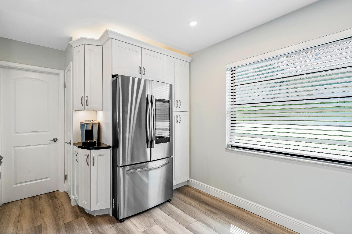 222 S S L Street Street