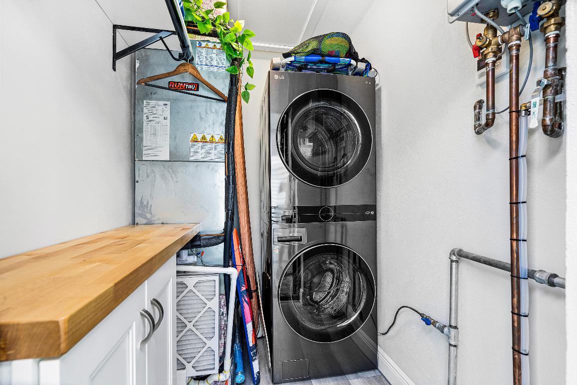 222 S S L Street Street