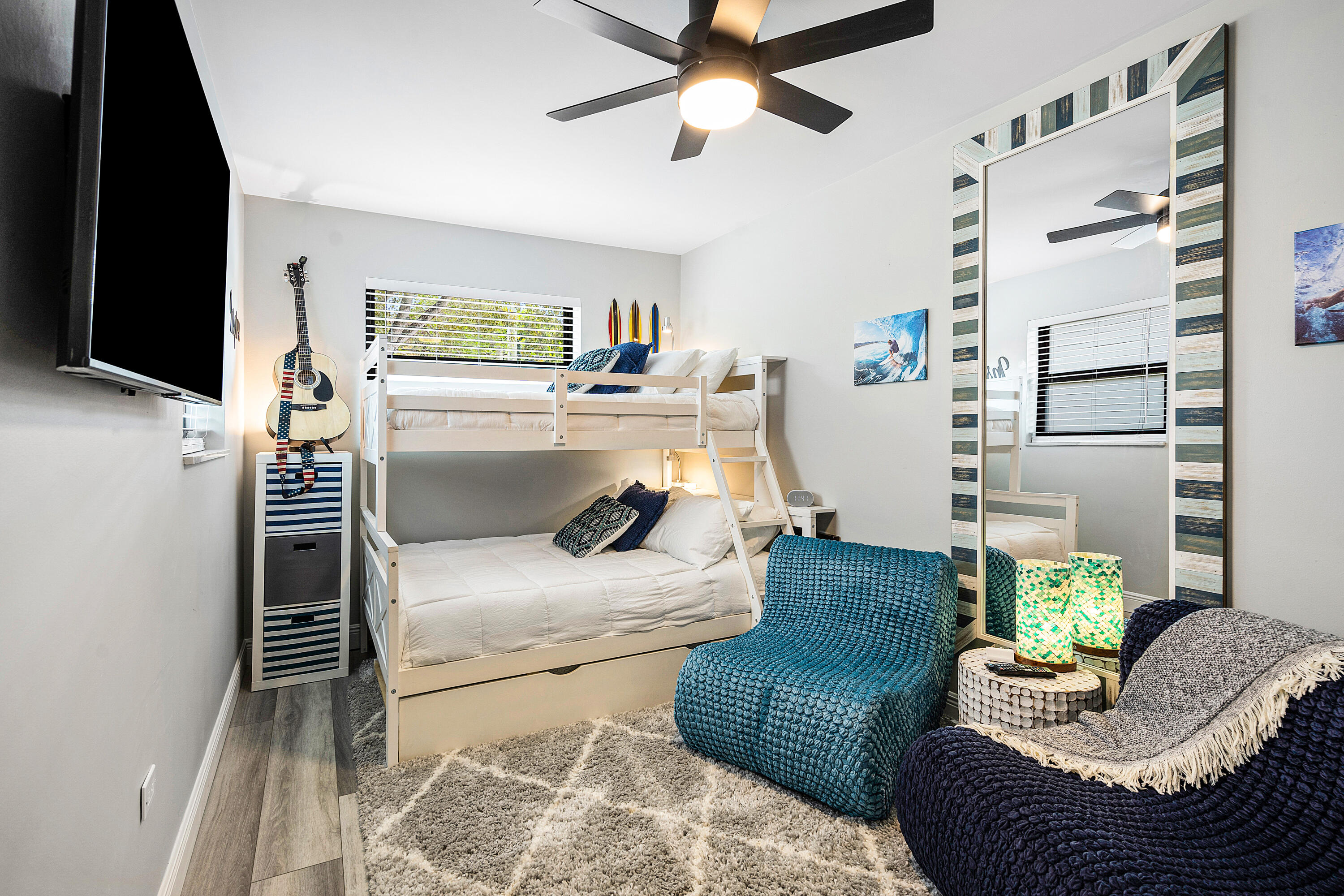 222 S S L Street Street