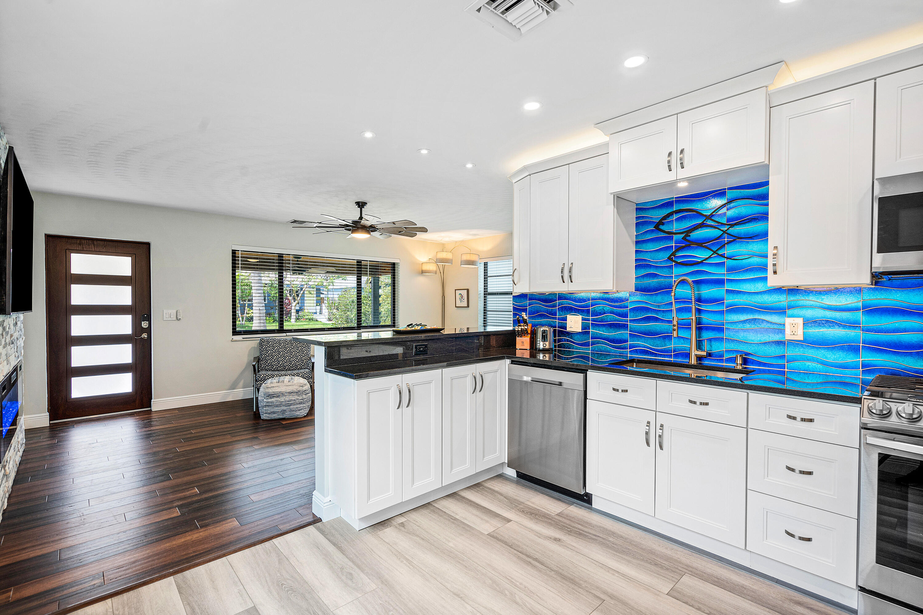 222 S S L Street Street