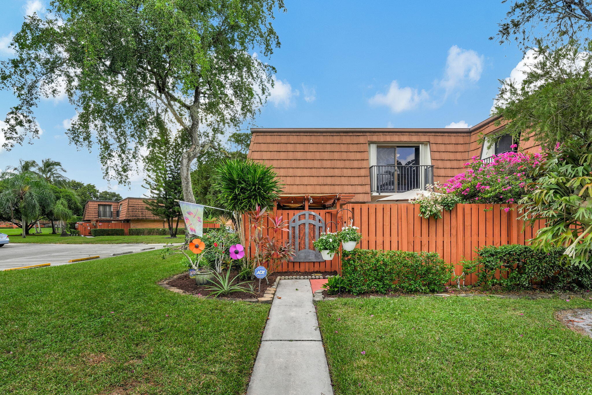 9118c SW 20th Court