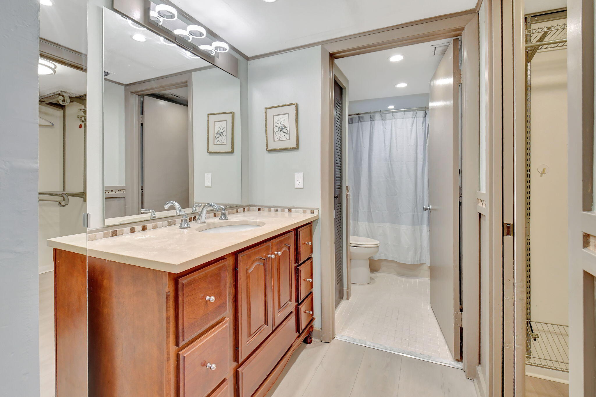 5370 Las Verdes Circle 209