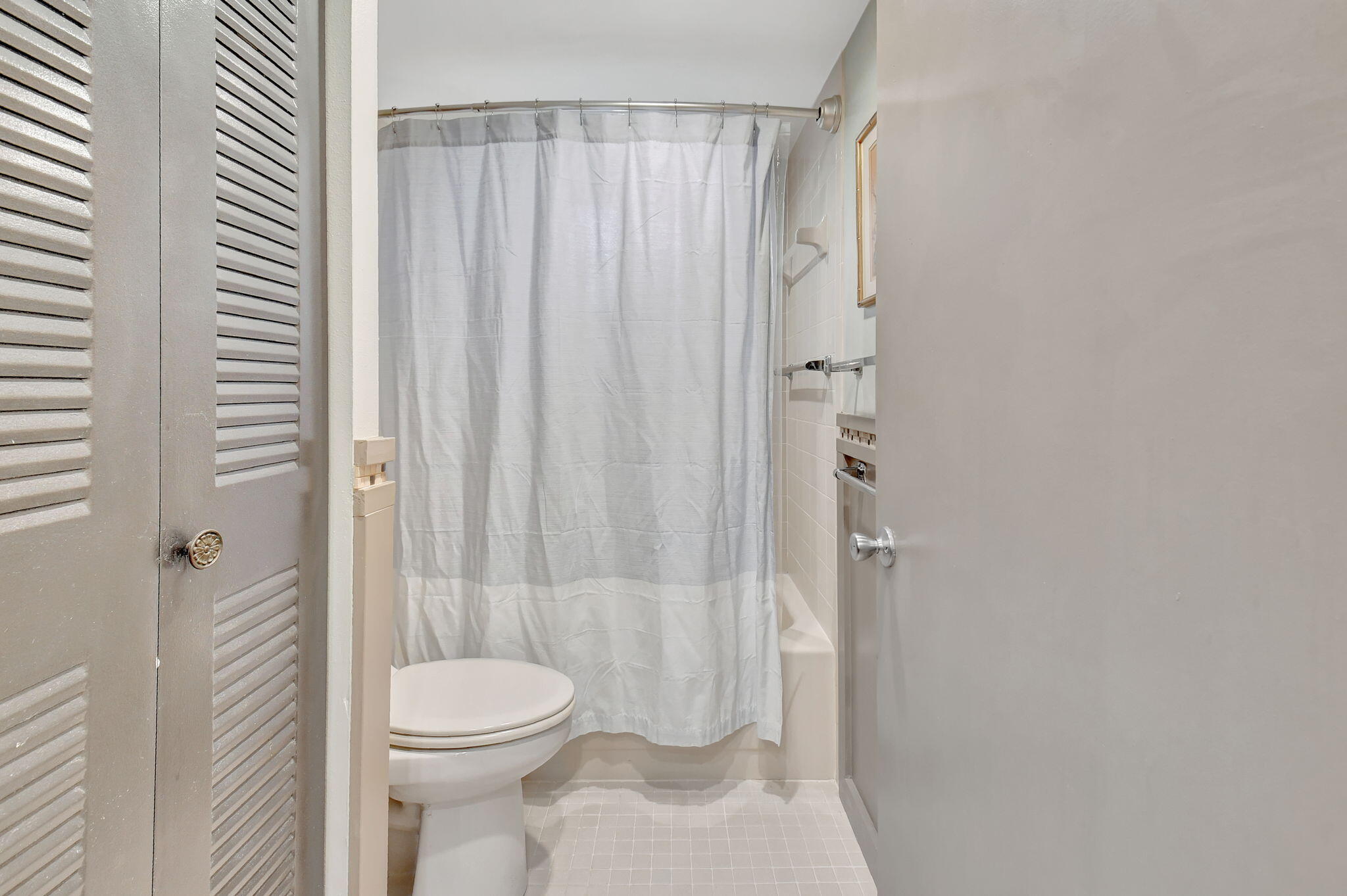 5370 Las Verdes Circle 209