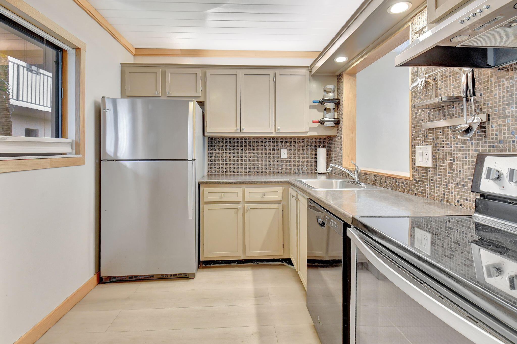 5370 Las Verdes Circle 209