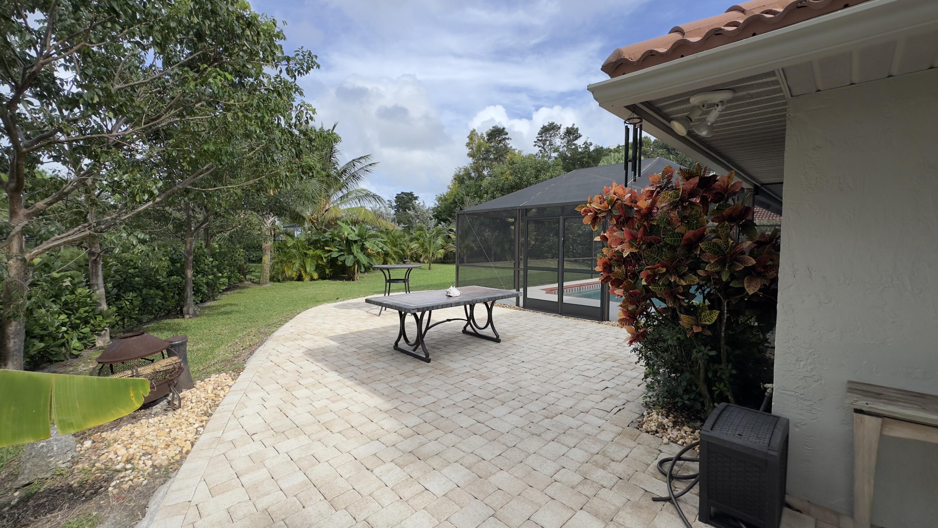 22758 Pinewood Court