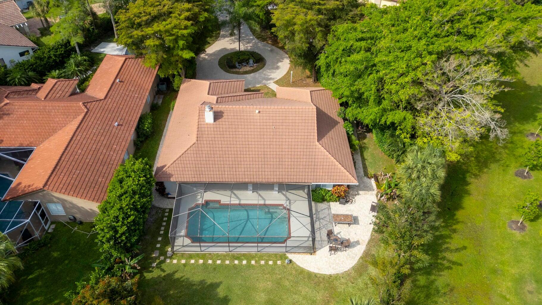 22758 Pinewood Court
