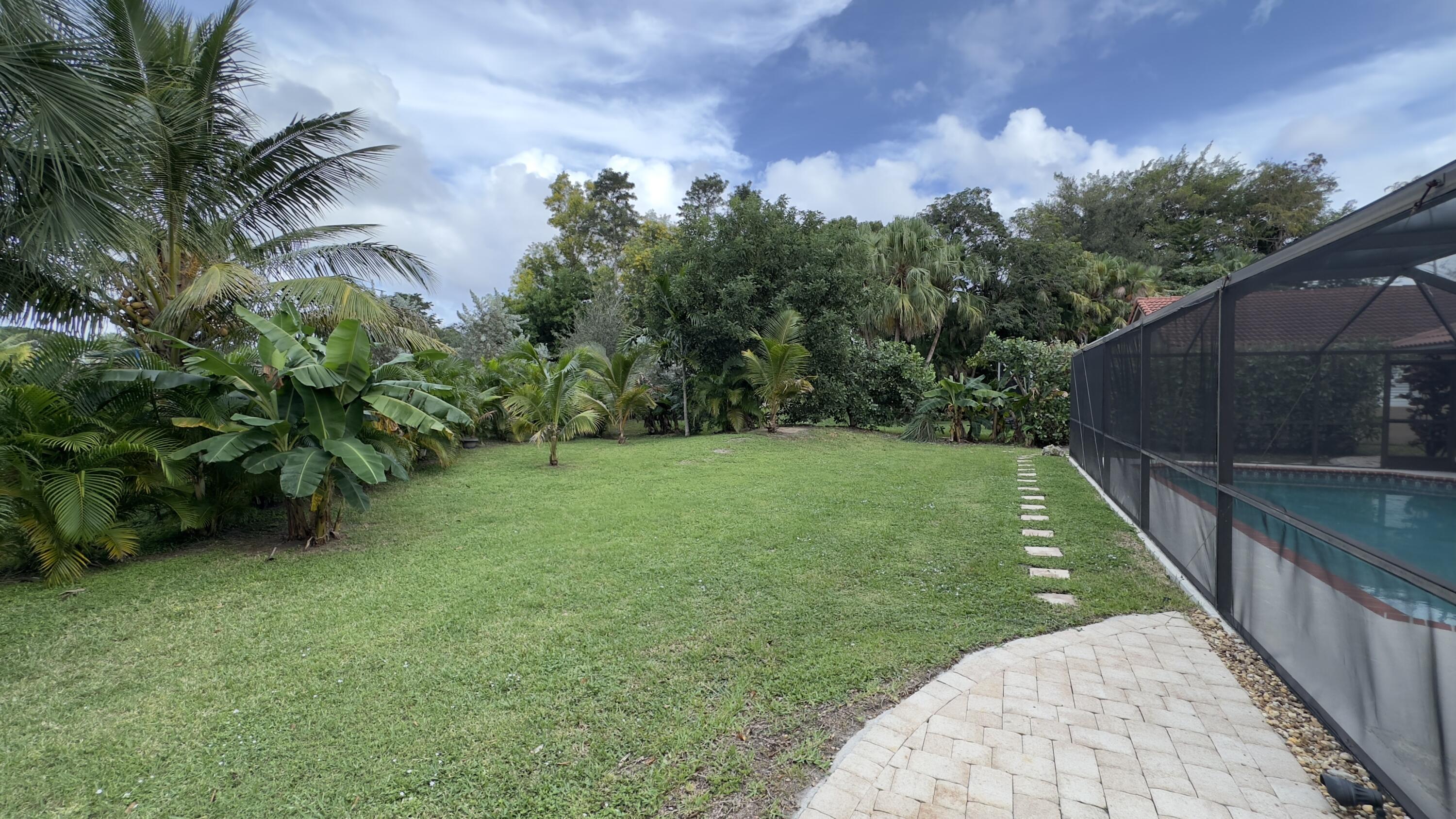 22758 Pinewood Court