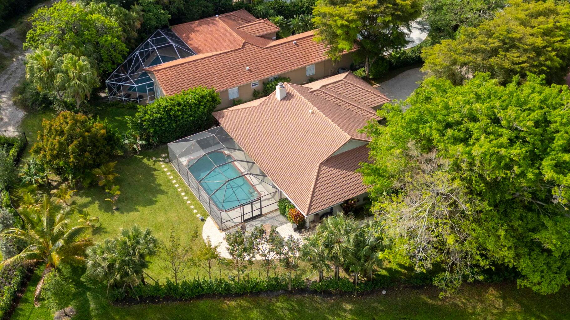 22758 Pinewood Court